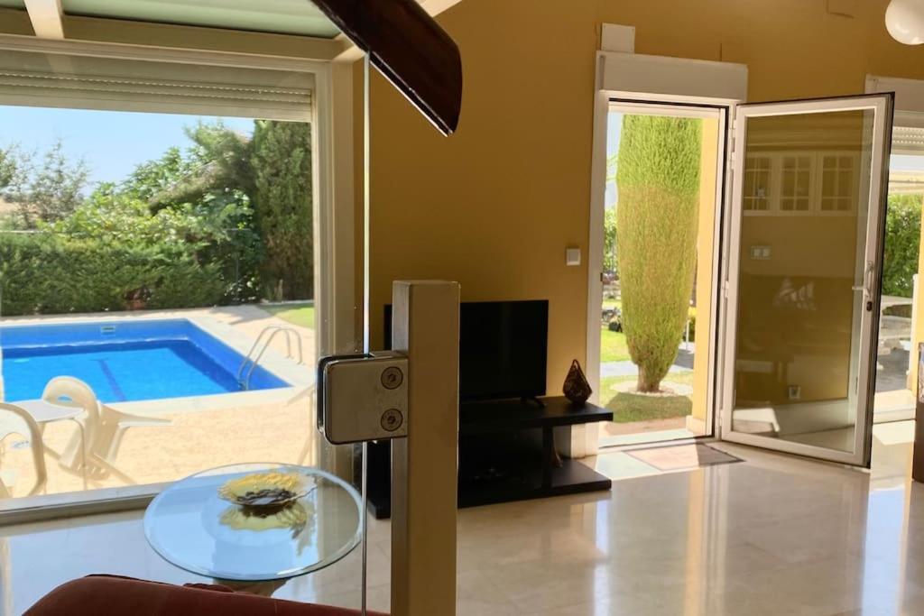 Madrid City Modern Apartment In Villa, Free Wifi Arroyomolinos Bagian luar foto