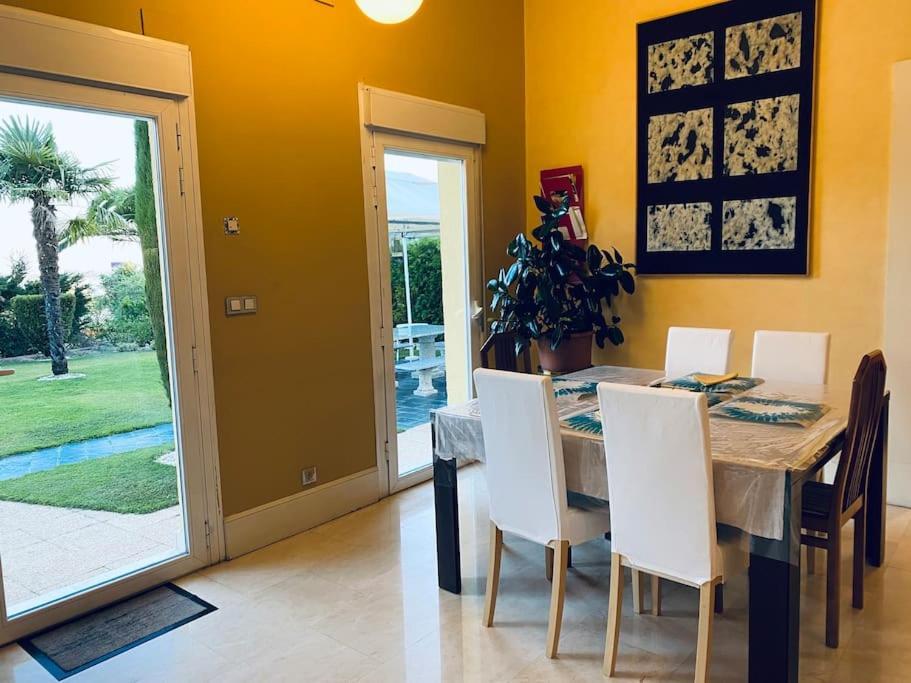 Madrid City Modern Apartment In Villa, Free Wifi Arroyomolinos Bagian luar foto